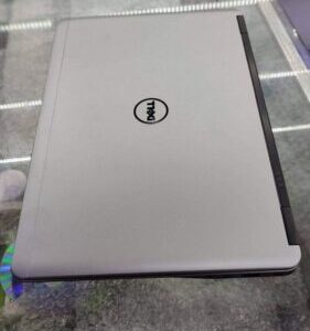 Dell Latitude 7440 | Core i7 | 8GB RAM | 256GB SSD | 14" Display | Windows 10